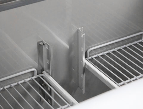 Холодильный стол с бортом PREMIUM - 0,9 x 0,7 m / 2 стекл.двери / объем: 240 л GGM Gastro - 4