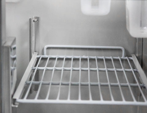 Холодильний стіл саладетта PREMIUM -1,37 m x 0,70 m /3 дверцята / 400 л GGM Gastro - 6